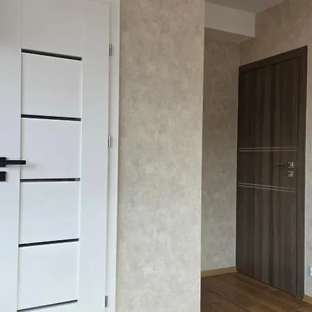 Kasztanowa 2 *